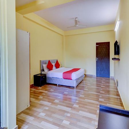 Gaurika Residency Boarding & Lodging - Padubidri Hotel Ngoại thất bức ảnh