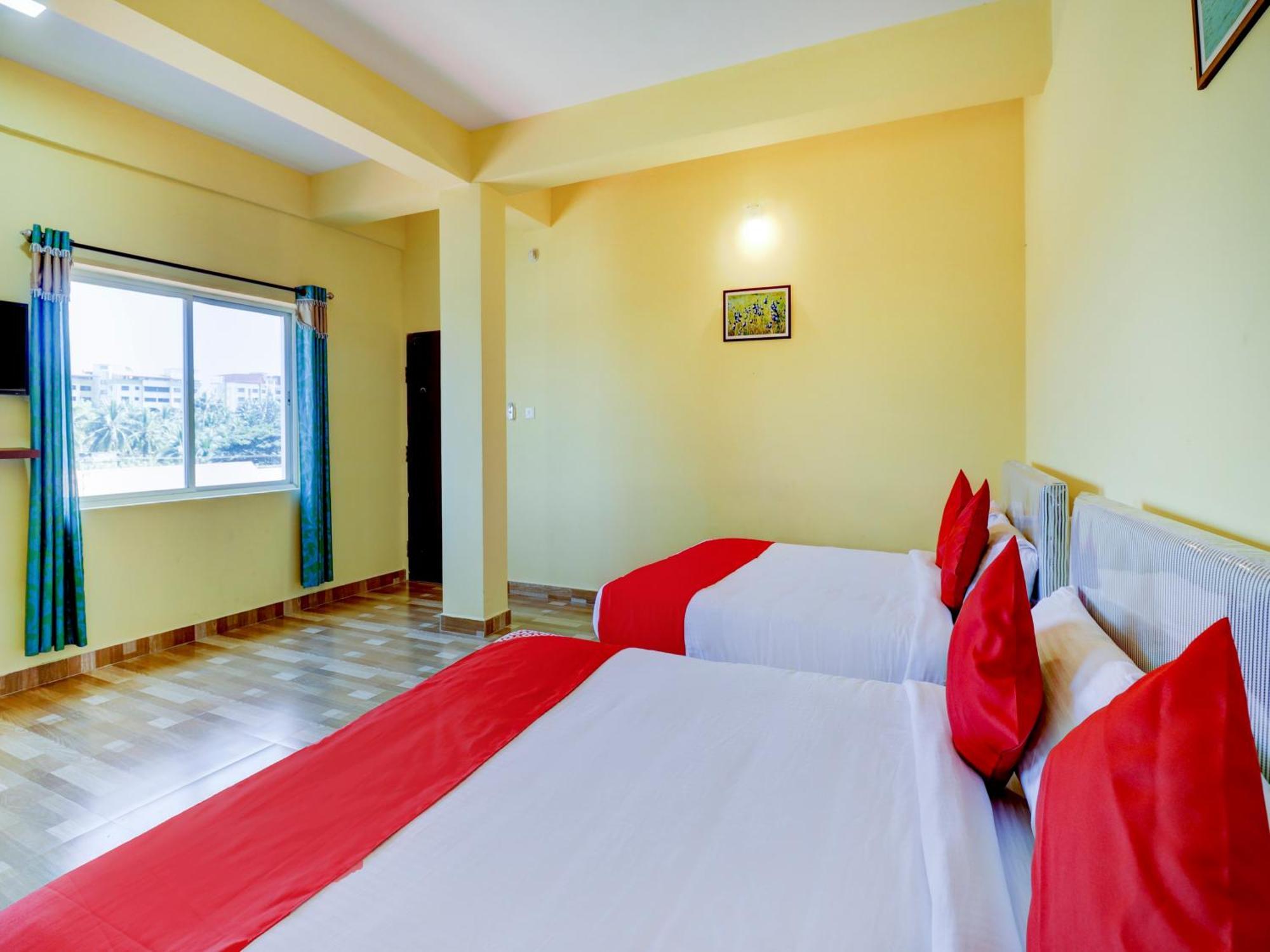 Gaurika Residency Boarding & Lodging - Padubidri Hotel Ngoại thất bức ảnh