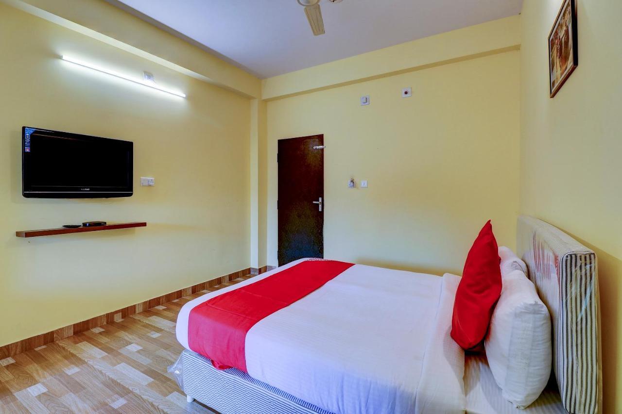 Gaurika Residency Boarding & Lodging - Padubidri Hotel Ngoại thất bức ảnh