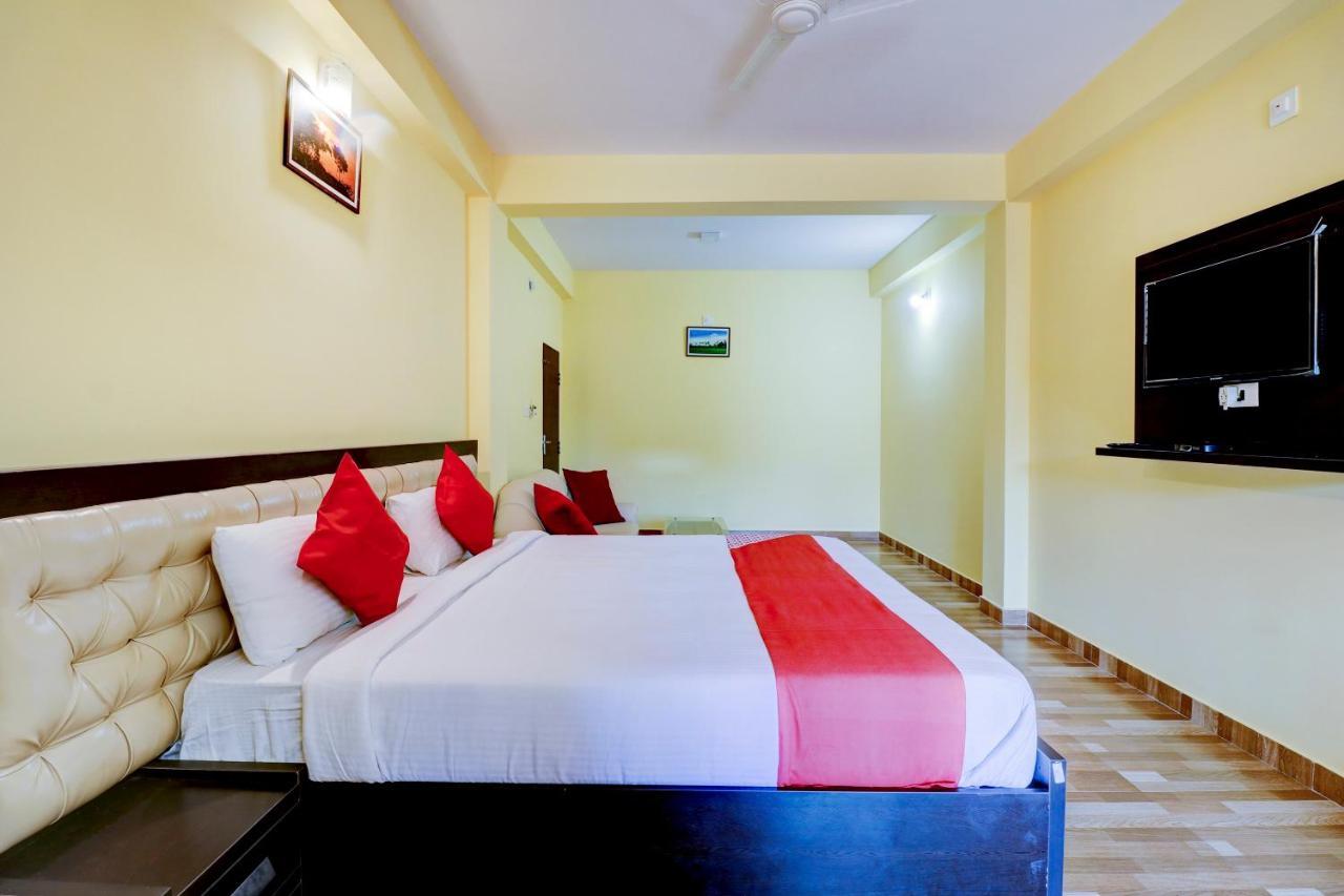 Gaurika Residency Boarding & Lodging - Padubidri Hotel Ngoại thất bức ảnh